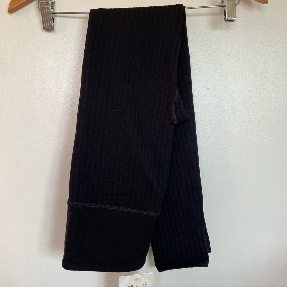 Fabletics High-Waisted Seamless Ribbed Legging Black - Picture 7 of 11